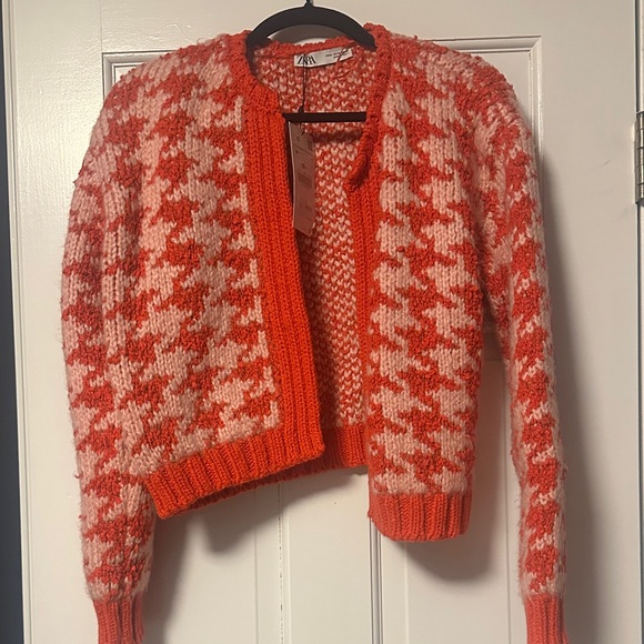 Zara Sweaters - Zara Pink and Red Houndstooth Cardigan